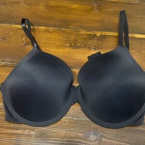 No Boundaries Black Smooth Molded Underwire Bra